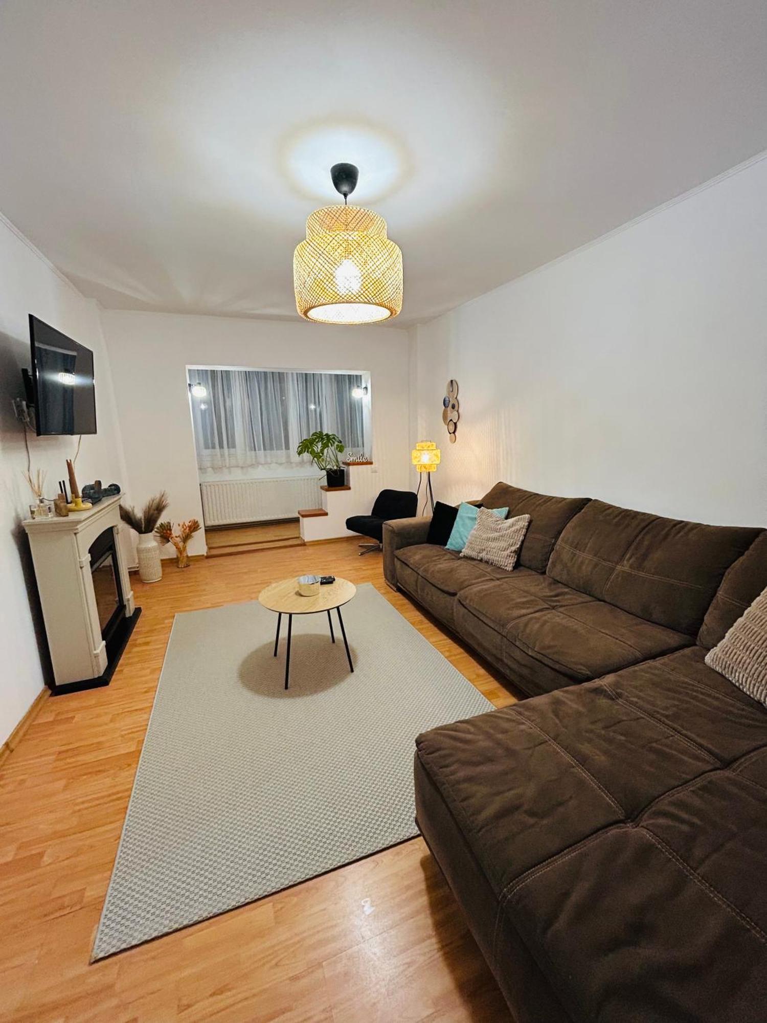 Delis Apartment Sinaia Luaran gambar