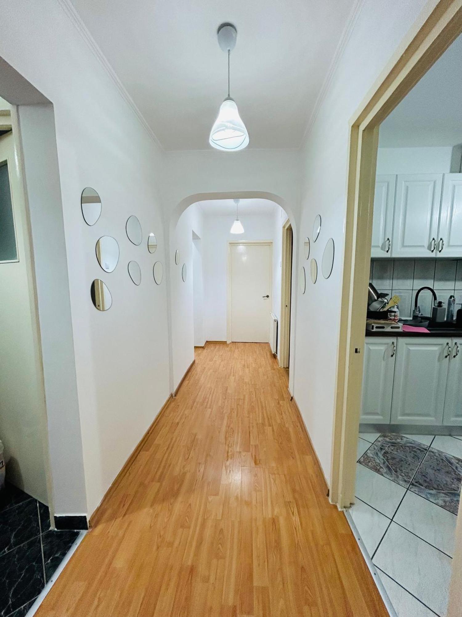 Delis Apartment Sinaia Luaran gambar